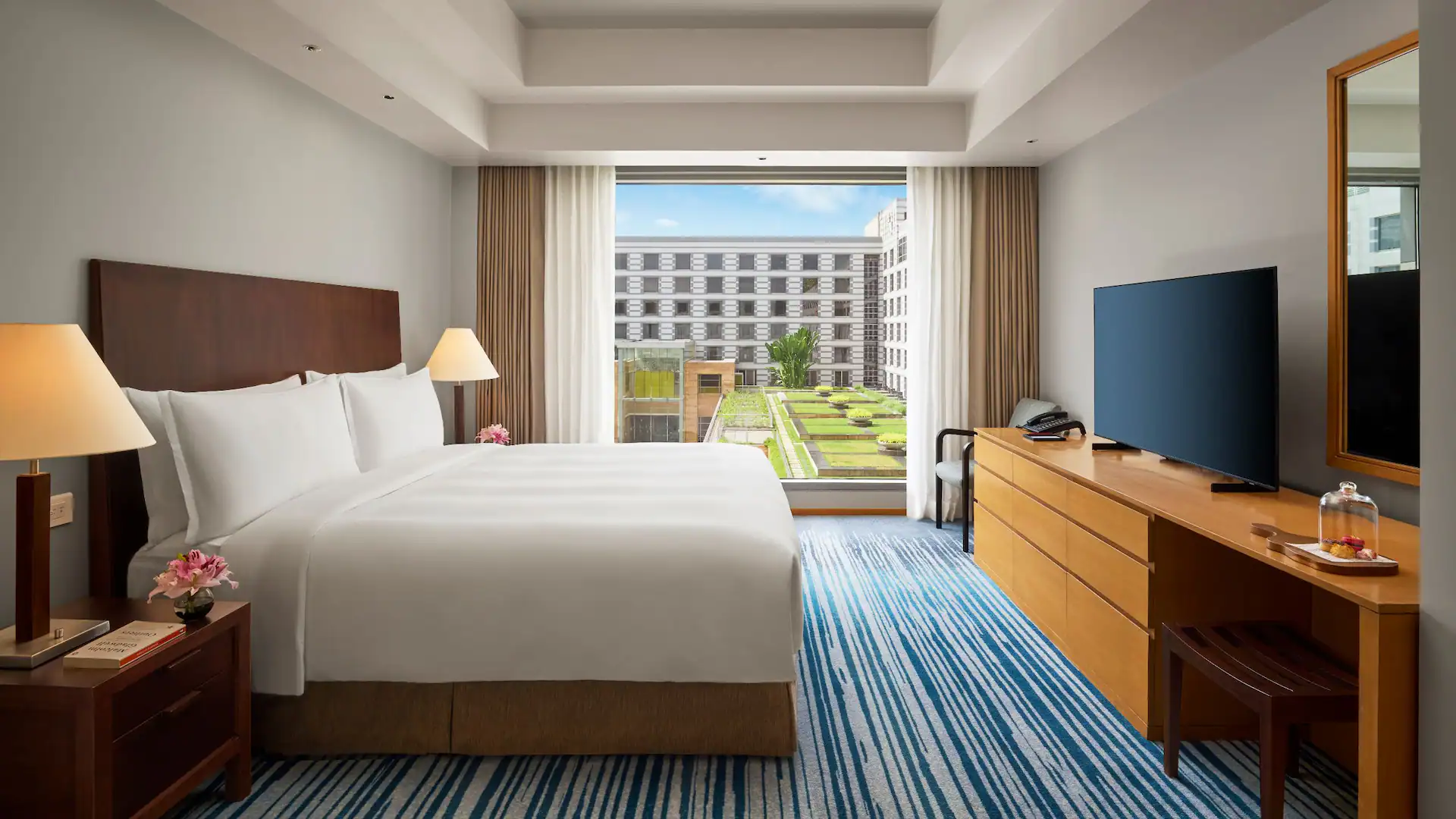 Grand Hyatt Mumbai Hotel & Residences – India