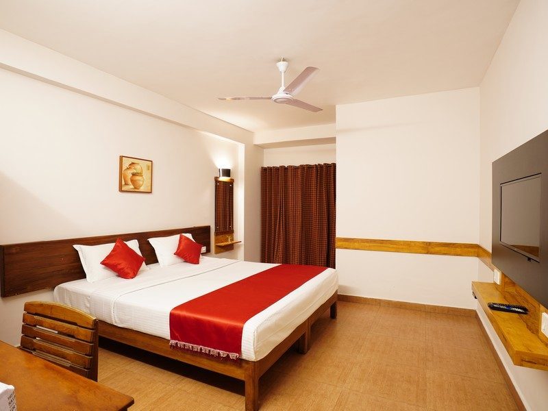 Deluxe (Green Ridge Hotel)
